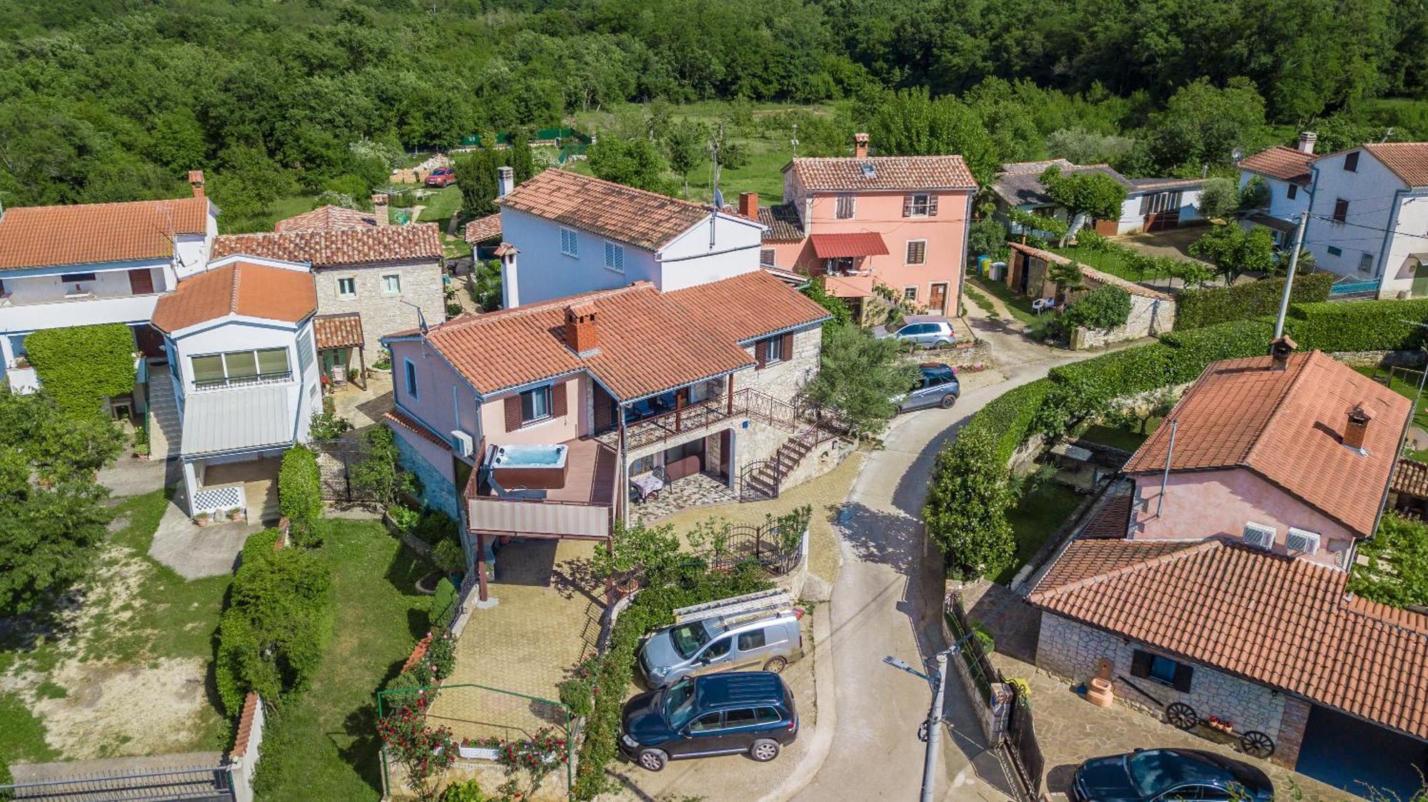 Villa Michelle Karojba Екстериор снимка